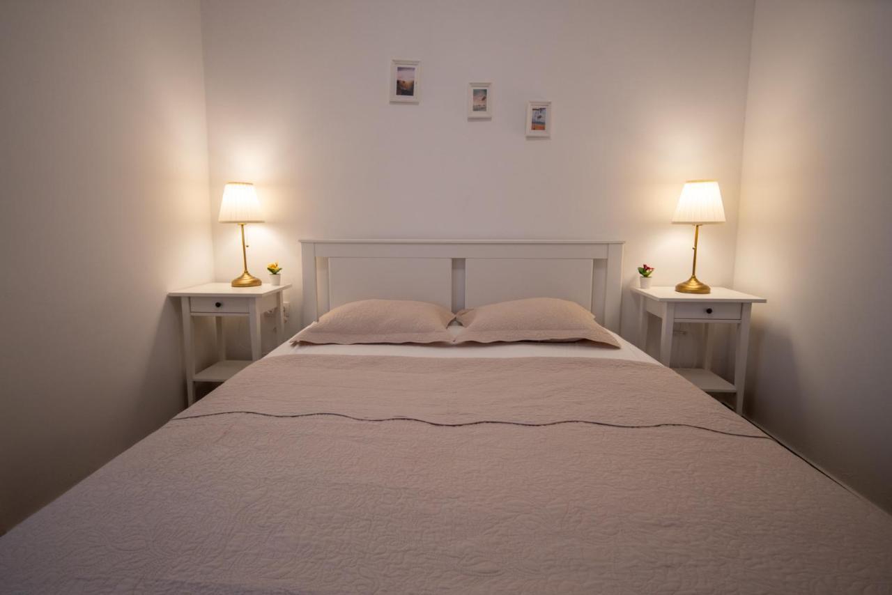 Apartmani Mara Pakoštane Buitenkant foto