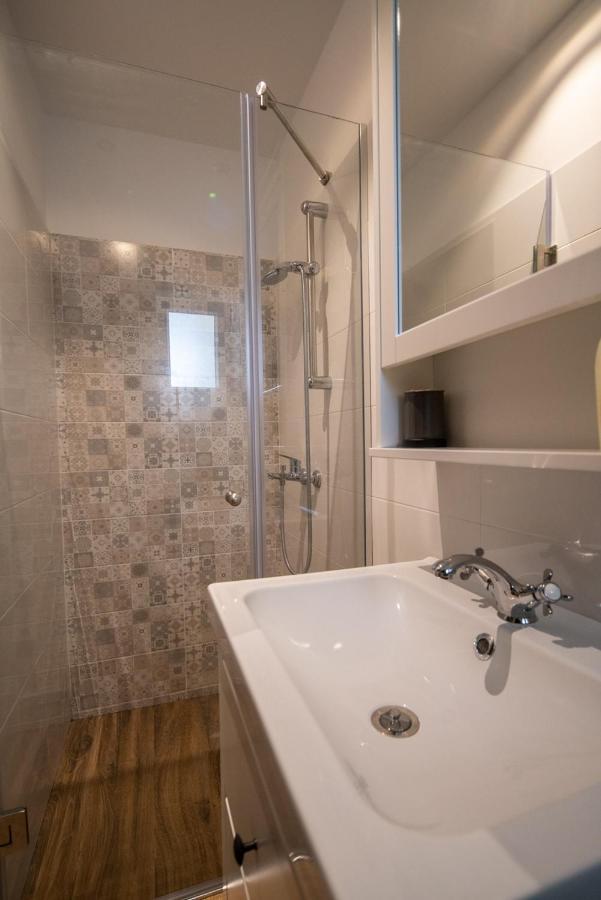 Apartmani Mara Pakoštane Buitenkant foto