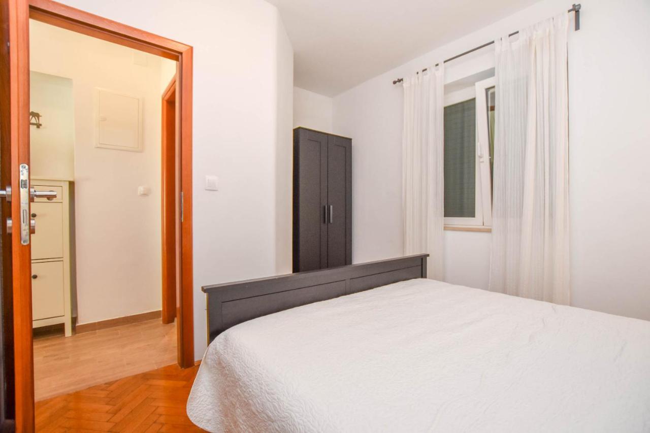 Apartmani Mara Pakoštane Buitenkant foto